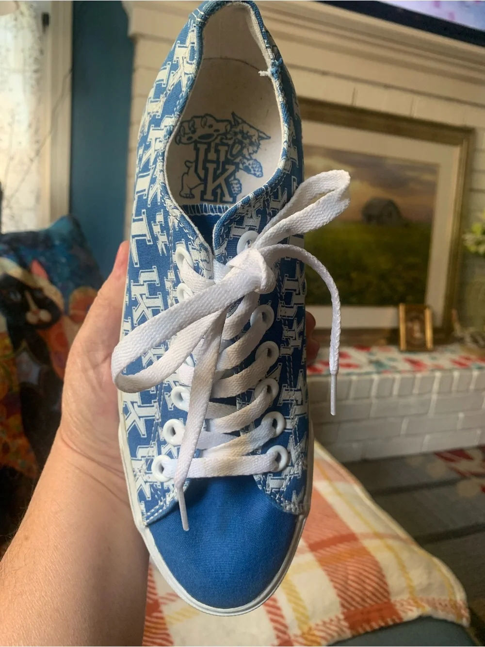 Row|One Kentucky Wildcats All Over Print Canvas Sneakers, Women’s 8, Men’s 6.5